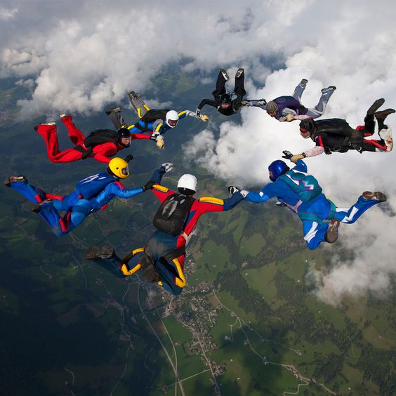 6 BEST SPOTS FOR SKYDIVING IN INDIA - TPM