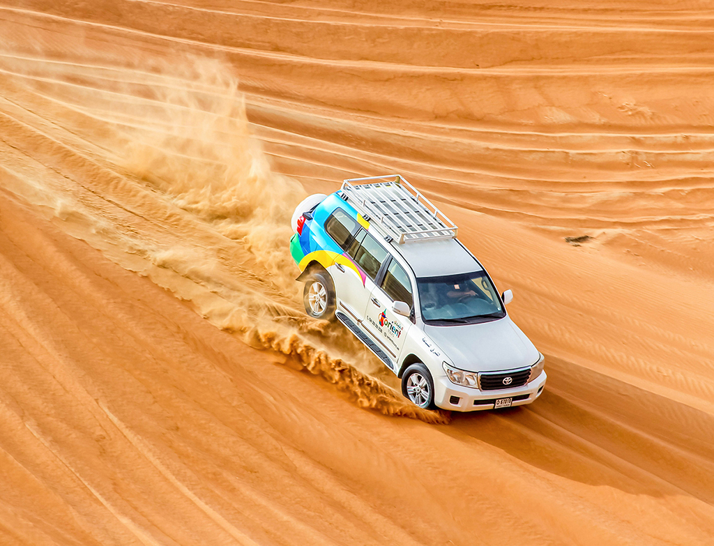 ADVENTURE-Dune bashing