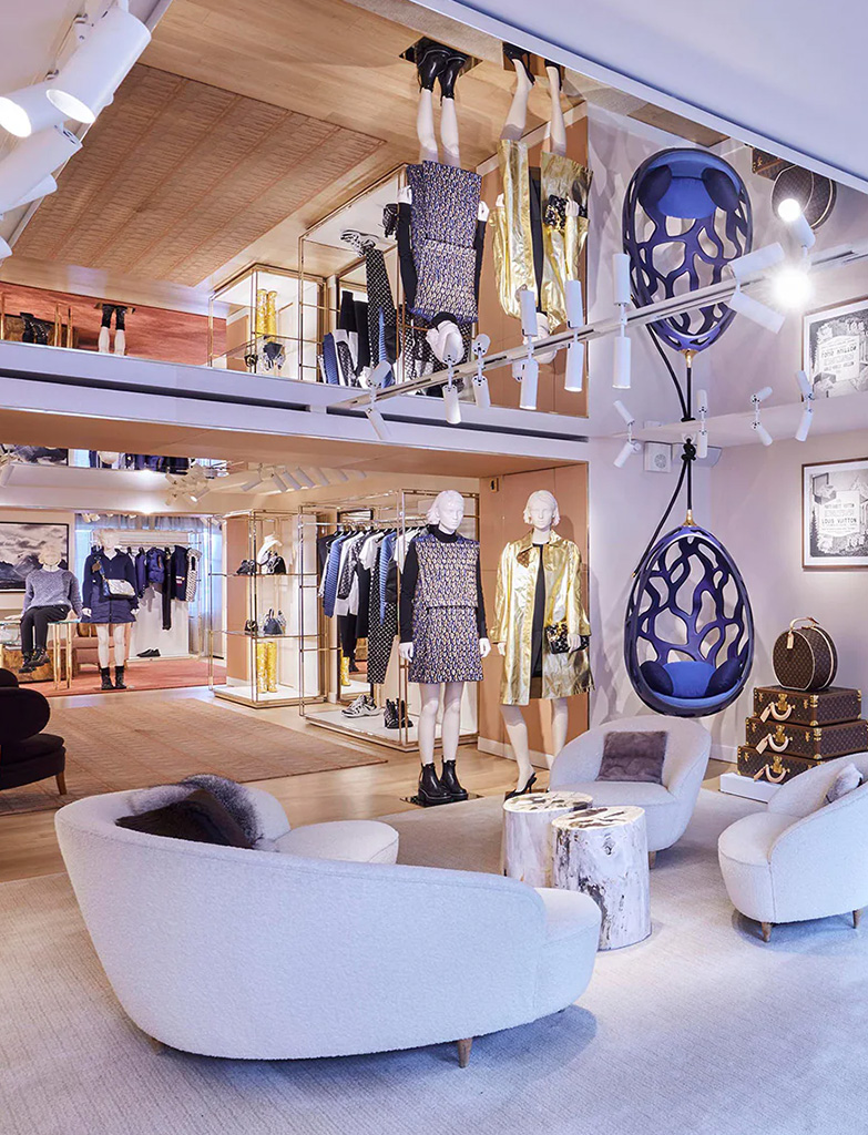 Best Luxury Ski Resorts for Shopping. Alps Boutiques and Fashion Stores